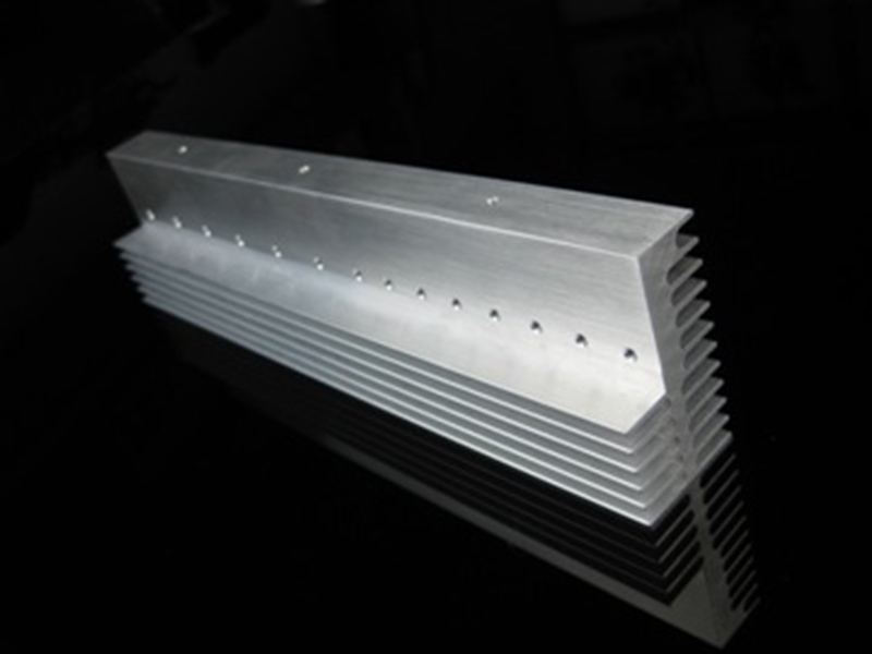 Extrusion heat sink 04